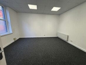 8 Cheapside, Wakefield à vendre Photo intérieure– Image 2 sur 4