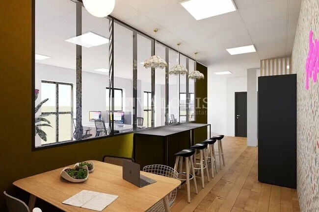 Plus de détails pour Bureau à louer