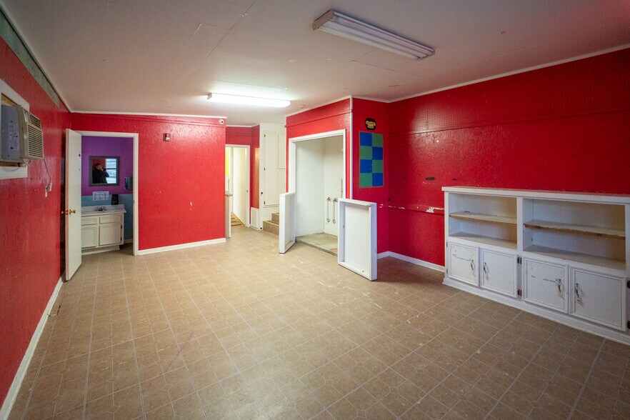 105 Ward St, Cuero, TX à vendre - Photo de l’immeuble – Image 3 sur 28