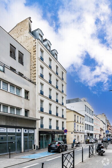 Bureau dans Clichy à louer - Photo de l’immeuble – Image 3 sur 3