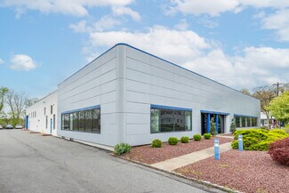 Plus de détails pour 119 Naylon Ave, Livingston, NJ - Local d'activités à louer
