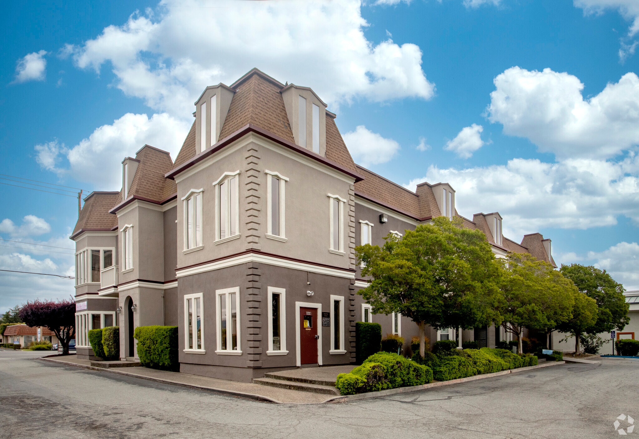 16165 Monterey Rd, Morgan Hill, CA à louer Photo principale– Image 1 sur 13