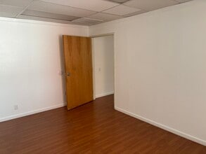 930 Alhambra Blvd, Sacramento, CA à louer Photo intérieure– Image 2 sur 5