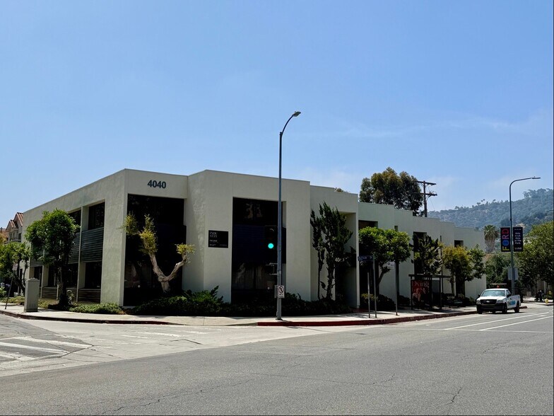 4040 Vineland Ave, Studio City, CA à louer - Photo de l’immeuble – Image 1 sur 7