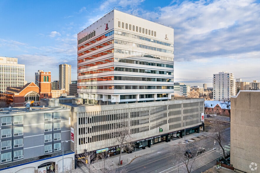 10025 106th St NW, Edmonton, AB à vendre - Photo principale – Image 1 sur 12