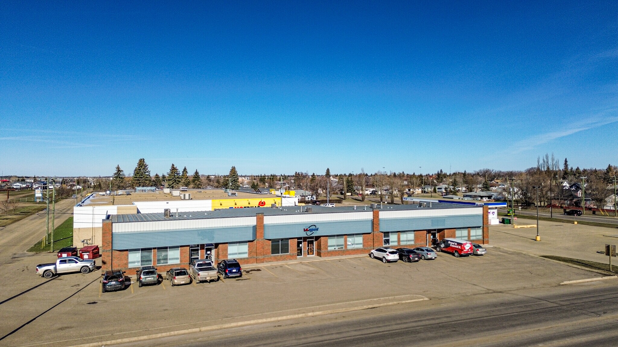 4602 50 St, Stettler, AB à vendre Photo de l’immeuble– Image 1 sur 21