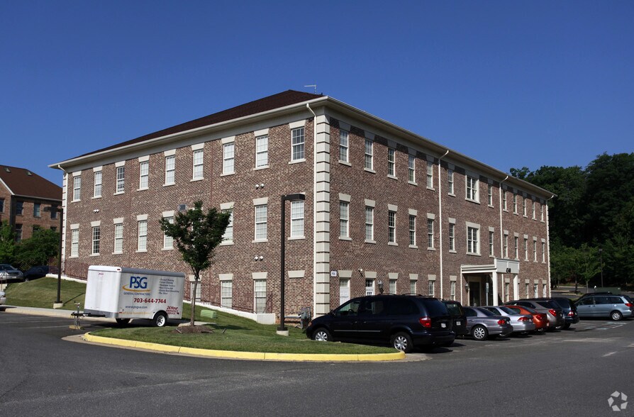 4340 Prince William Pky, Woodbridge, VA à louer - Photo principale – Image 1 sur 4