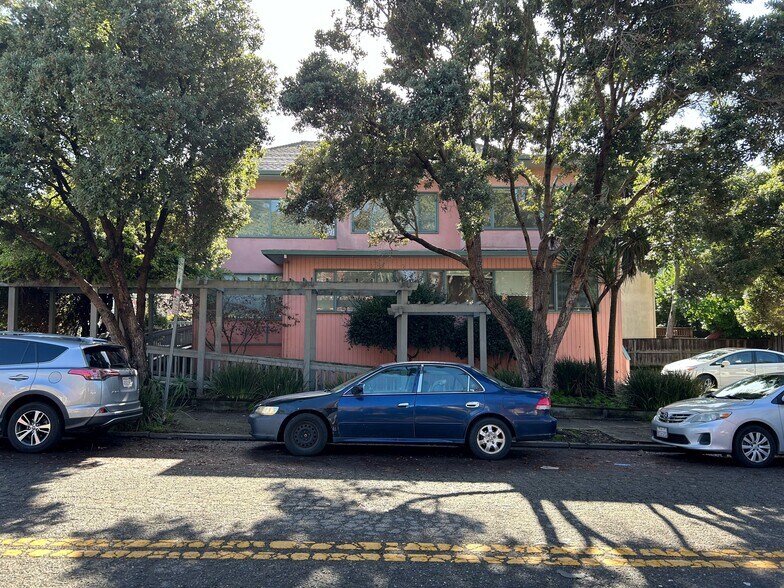 2520 Milvia St, Berkeley, CA à vendre - Photo principale – Image 1 sur 14
