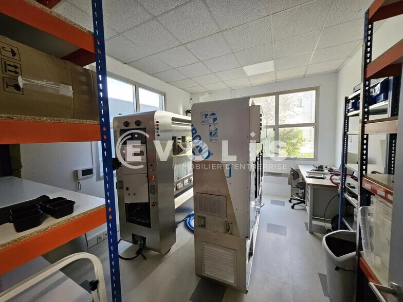 Bureau dans Bagneux à louer - Photo de l’immeuble – Image 2 sur 8