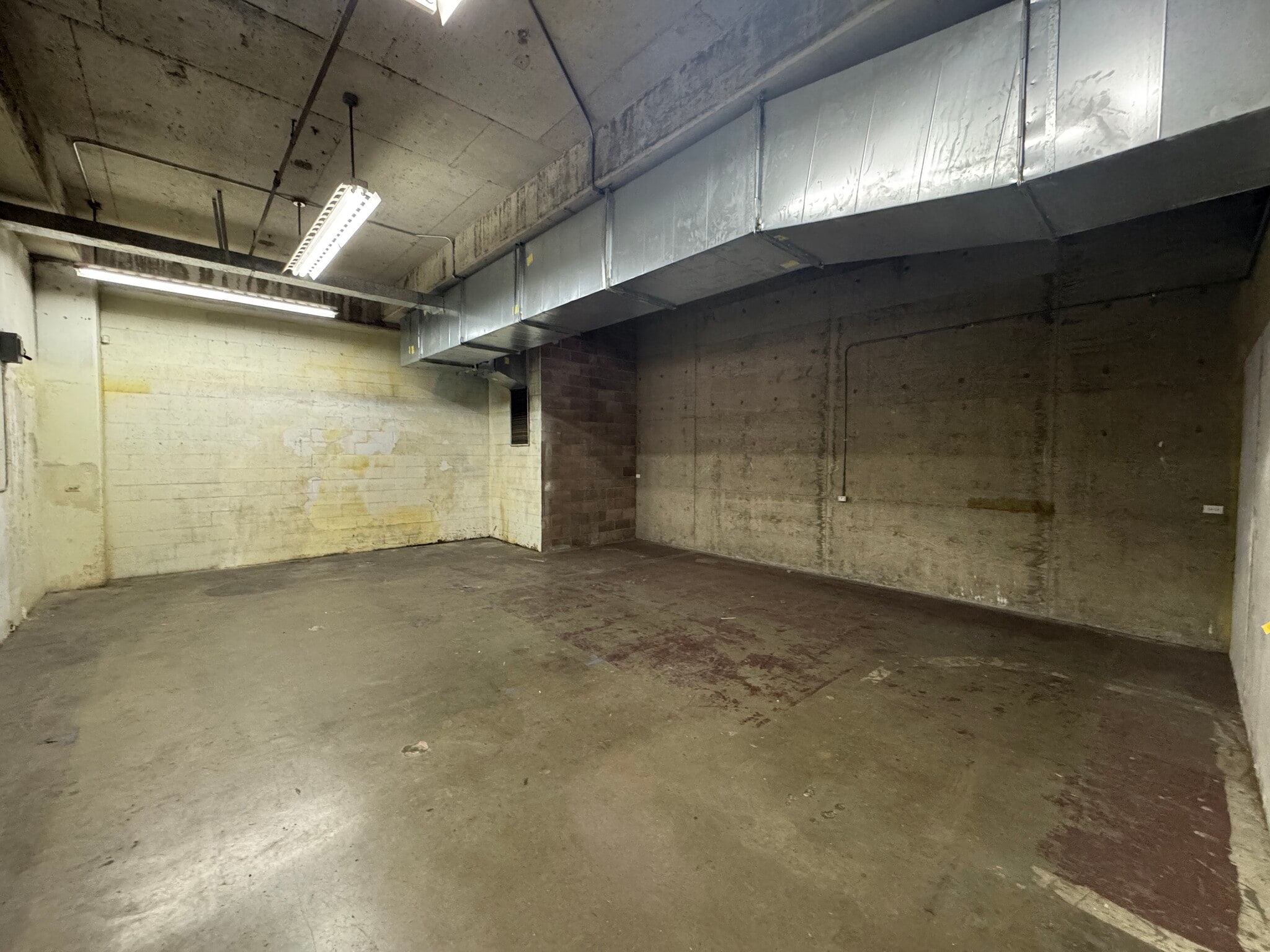 875 Waimanu St, Honolulu, HI à louer Photo intérieure– Image 1 sur 3