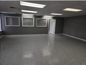 44396 Reynolds Dr, Clinton Township, MI à vendre Photo intérieure– Image 2 sur 4