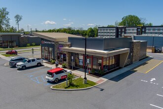 2627 South Rd, Poughkeepsie, NY à louer Photo intérieure– Image 1 sur 4