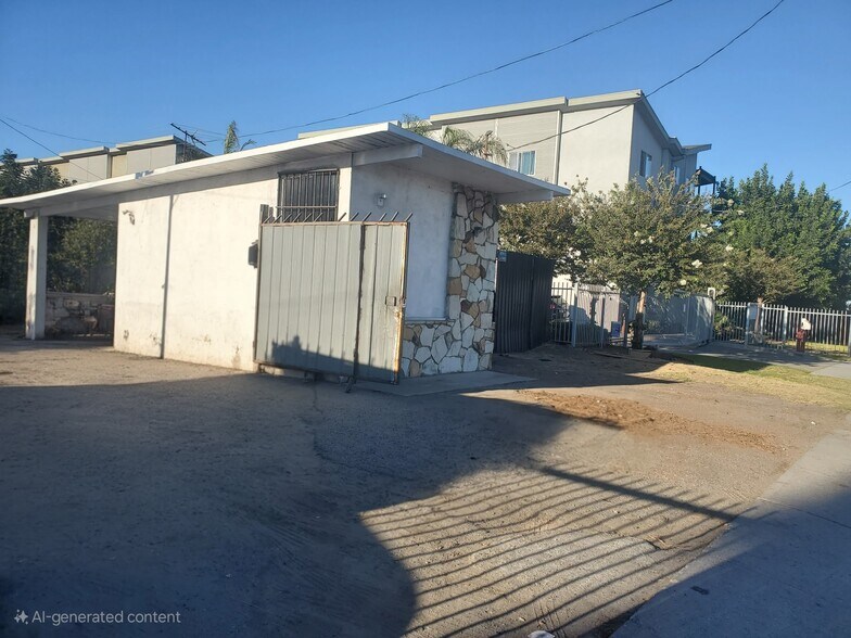 329 E Anaheim St, Wilmington, CA à louer - Photo de l’immeuble – Image 3 sur 9