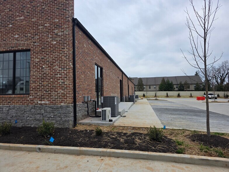601 River Rock Blvd, Murfreesboro, TN à vendre - Photo de l’immeuble – Image 3 sur 9