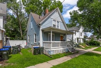 Plus de détails pour 17 S Johnson St, Iowa City, IA - Logement à vendre