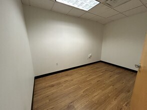 4300 N Central Expy, Dallas, TX à louer Photo intérieure– Image 2 sur 7