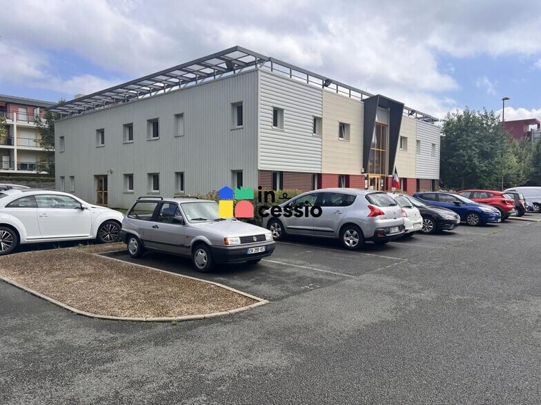 Bureau dans Le Mans à louer - Photo de l’immeuble – Image 3 sur 24