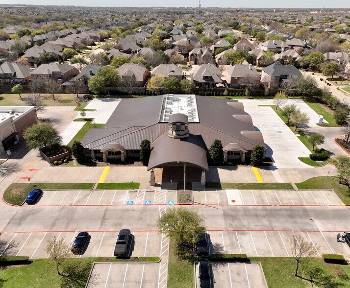 11605 Custer Rd, Frisco, TX à louer - Photo de l’immeuble – Image 2 sur 6