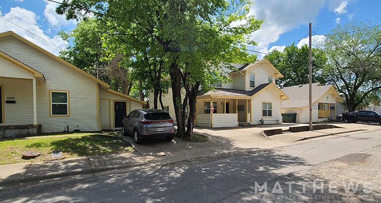 1401-1409 Moore St, Commerce, TX à vendre Photo de l’immeuble– Image 1 sur 5
