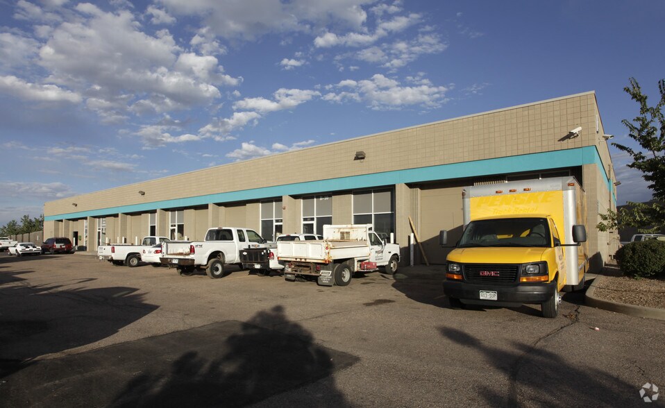 3975 E 56th Ave, Commerce City, CO à louer - Photo principale – Image 2 sur 19