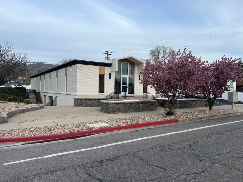 940 N 400 E, North Salt Lake, UT à louer - Photo de l’immeuble – Image 1 sur 15