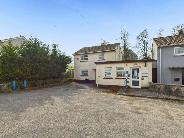 17-19 Carmarthen Rd, Llandeilo à vendre - Photo de l’immeuble – Image 2 sur 16