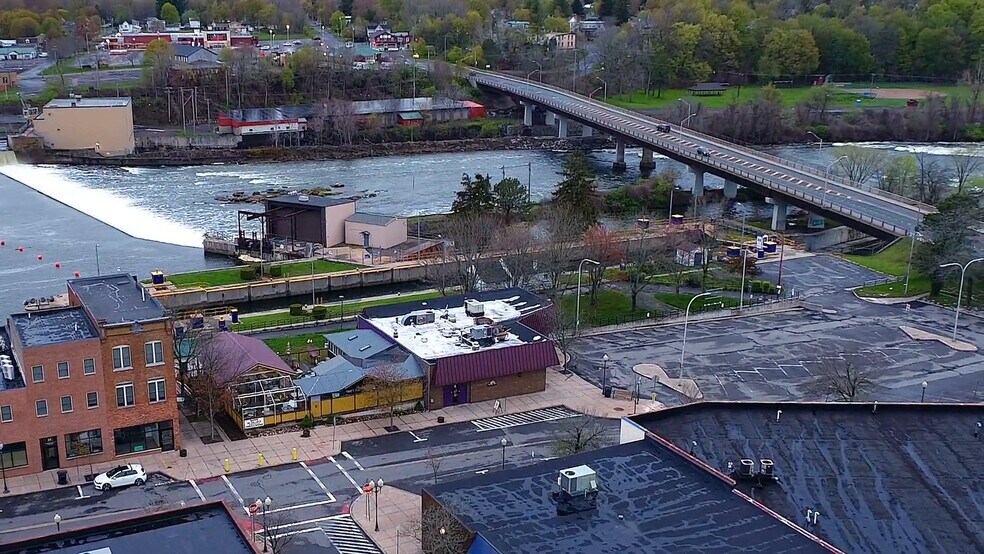 24 S First St, Fulton, NY à vendre - Vidéo sur l’annonce professionnelle – Image 2 sur 51