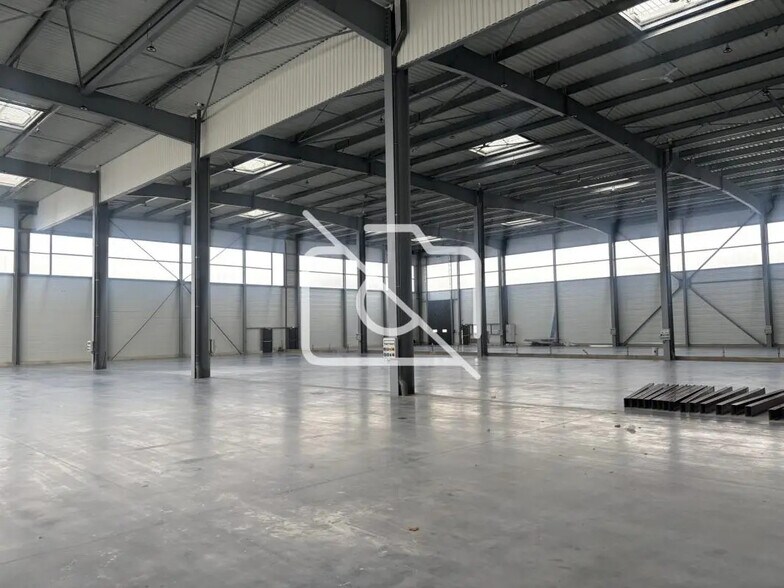 Industriel/Logistique dans Torcy à louer - Photo intérieure – Image 2 sur 8