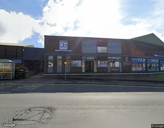 Hurdsfield Rd, Macclesfield à louer - Photo de l’immeuble – Image 3 sur 5