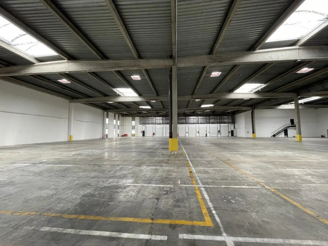 Local d’activités dans Corbas à louer Photo de l’immeuble– Image 1 sur 7