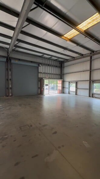 4991 B U Bowman Dr, Buford, GA à louer - Vidéo sur l’annonce professionnelle – Image 3 sur 18