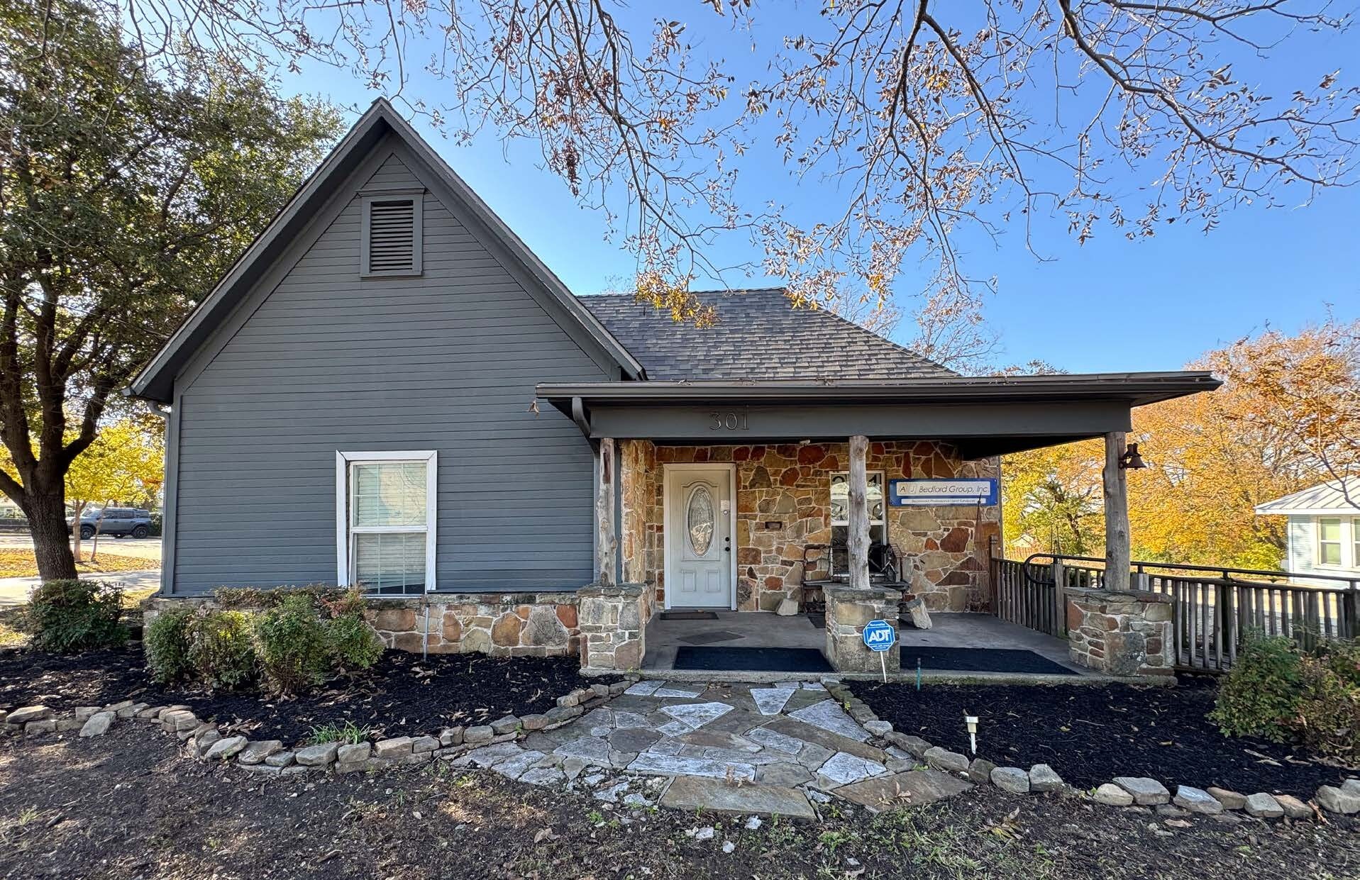 301 N Alamo Rd, Rockwall, TX à louer Photo principale– Image 1 sur 23
