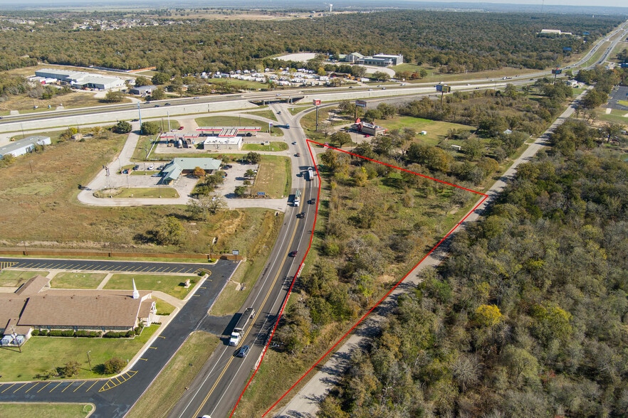 119 W TX-21, Cedar Creek, TX à vendre - Aérien – Image 1 sur 15