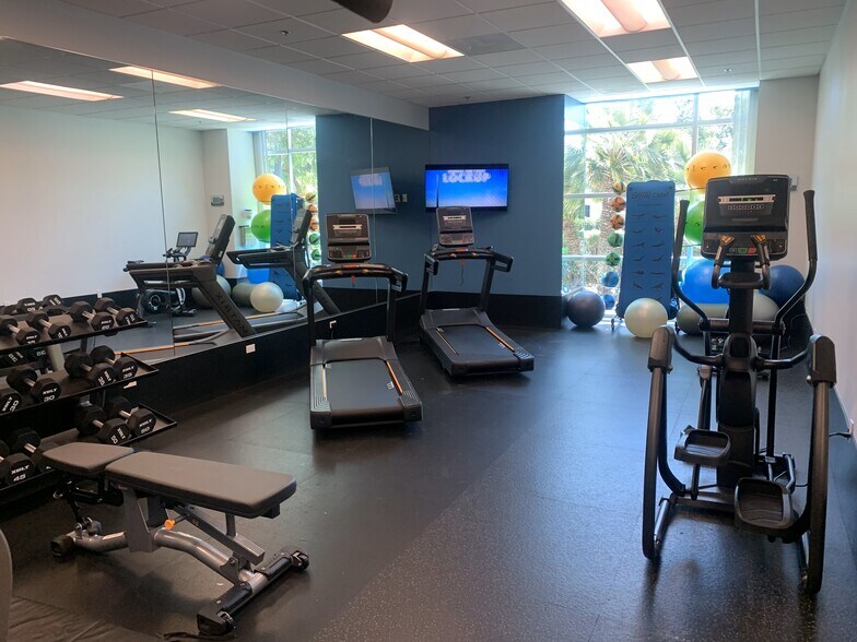 5901 Priestly Dr, Carlsbad, CA à louer - Photo intérieure – Image 2 sur 9