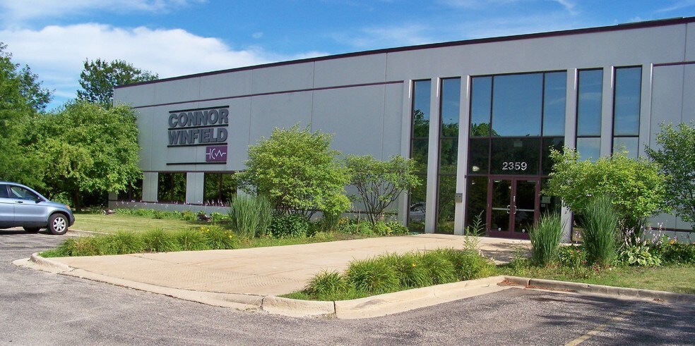 2359 Diehl Rd, Aurora, IL à vendre - Photo de l’immeuble – Image 2 sur 15