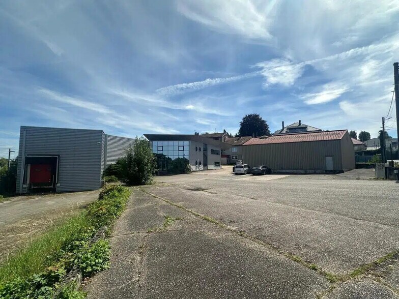 Local d'activités dans BUHL-LORRAINE à vendre - Photo de l’immeuble – Image 2 sur 11