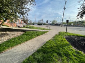 6936-6948 Tylersville Rd, West Chester, OH à louer Photo de l’immeuble– Image 2 sur 20