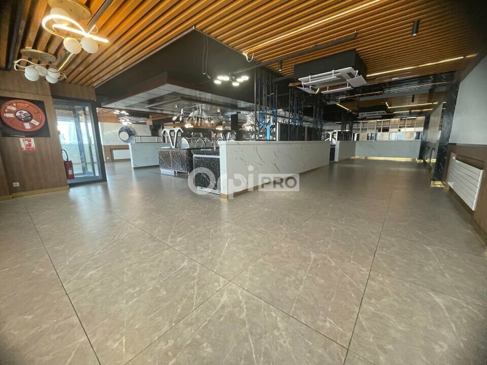 Local commercial dans Quetigny à louer Photo intérieure– Image 1 sur 7