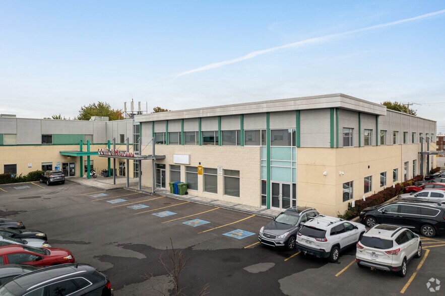 8550-8560 Boul Newman, Montréal, QC à louer - Photo de l’immeuble – Image 1 sur 3