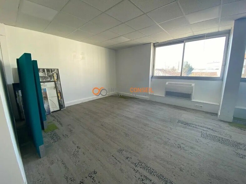Bureau dans Nanterre à vendre - Photo intérieure – Image 3 sur 11