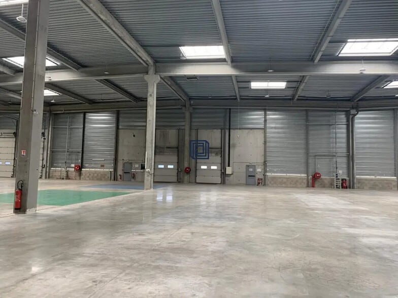 Industriel/Logistique dans Combs-la-Ville à louer - Photo intérieure – Image 2 sur 5