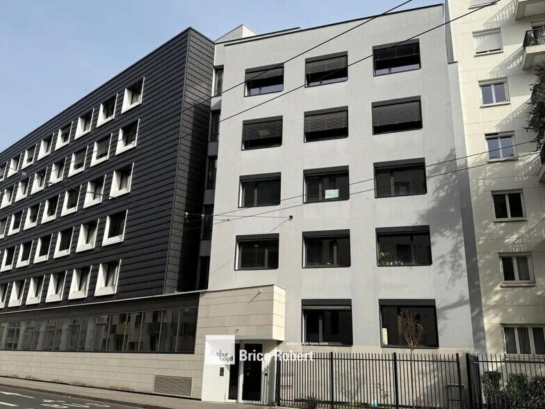 Bureau dans Lyon à louer - Photo de l’immeuble – Image 2 sur 9