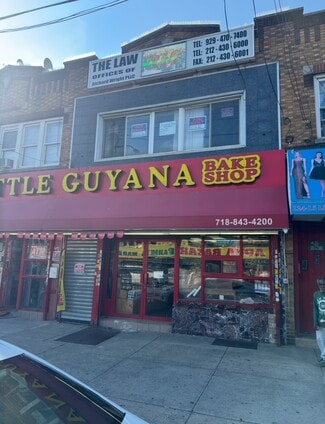 Plus de détails pour 124-13 Liberty Ave, South Richmond Hill, NY - Bureau à louer