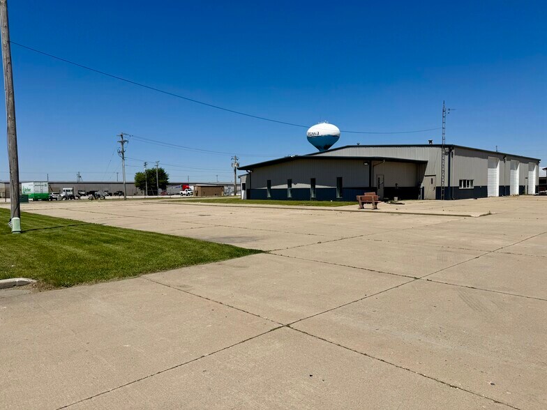 200 W Stevenson Rd, Ottawa, IL à louer - Photo de l’immeuble – Image 2 sur 17