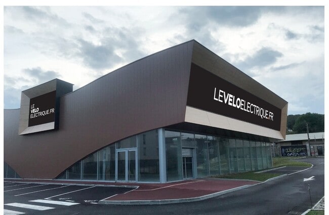 Plus de détails pour 60-62 Route D'Orleans, Montlhéry - Local commercial à louer