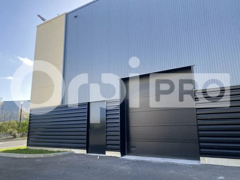 Local d'activités dans Le Havre à vendre - Photo de l’immeuble – Image 1 sur 9