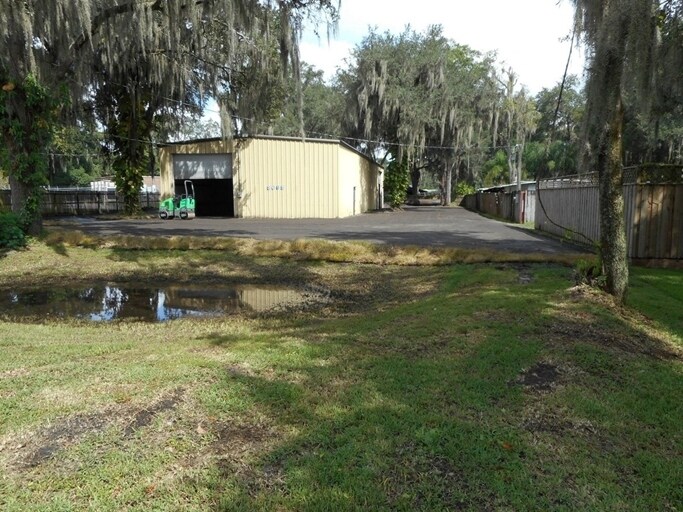 3613 Lithia Pinecrest Rd, Valrico, FL à vendre - Photo principale – Image 1 sur 1