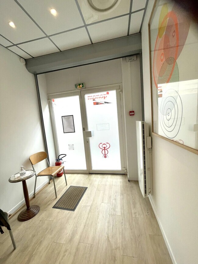 Plus de détails pour Bureau à louer