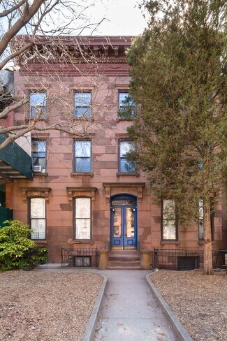 Plus de détails pour 74-76 3rd Pl, Brooklyn, NY - Logement à vendre