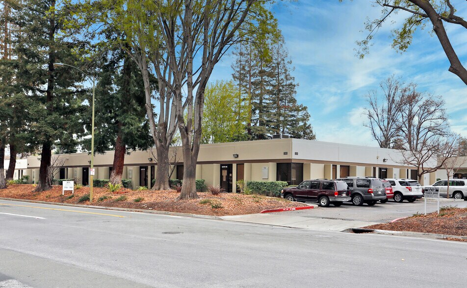 2142-2156 Paragon Dr, San Jose, CA à louer - Photo de l’immeuble – Image 3 sur 4